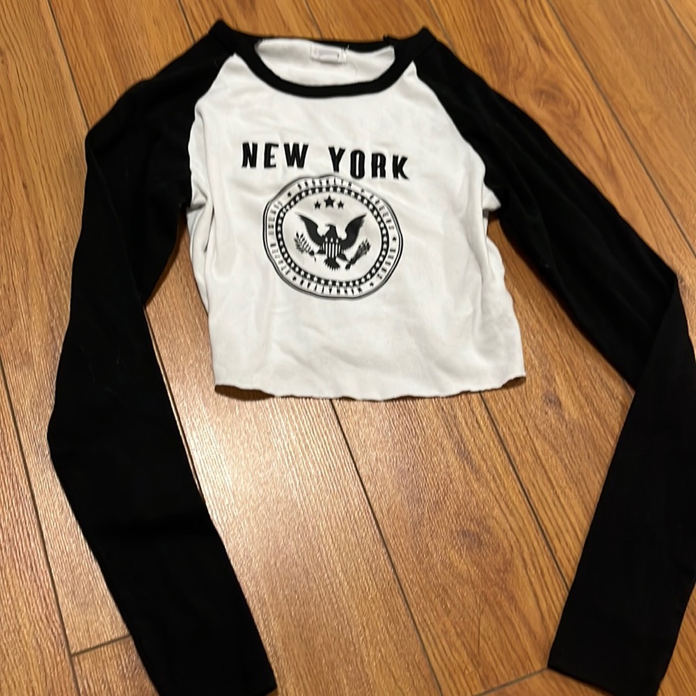 Garage crop long sleeve